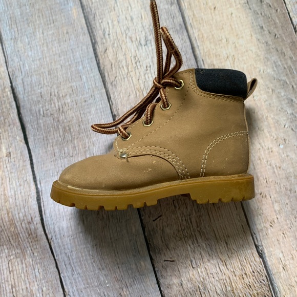 Baby brown lace up boots size 4 - Picture 6 of 6